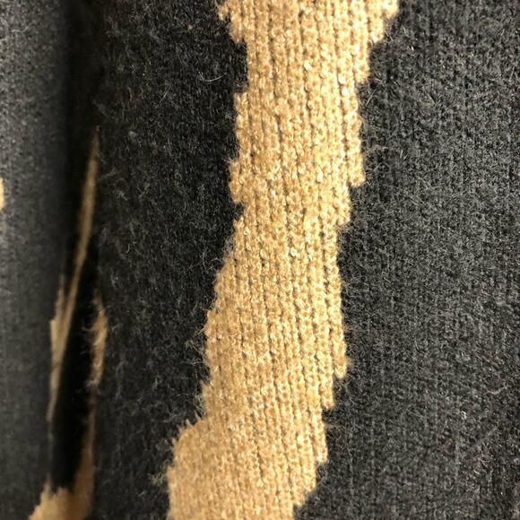 Soft Surroundings black tan zebra stripe cowl neck sweater size Medium - Picture 5 of 14